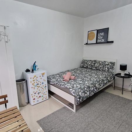 Small Cozy Studio Zone 1 London Exterior photo